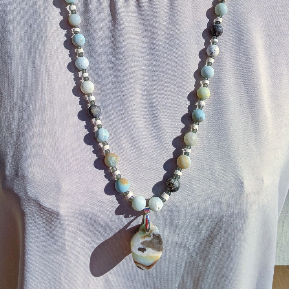 Handmade ultra-long Amazonite pendant necklace - Picture 5 of 6